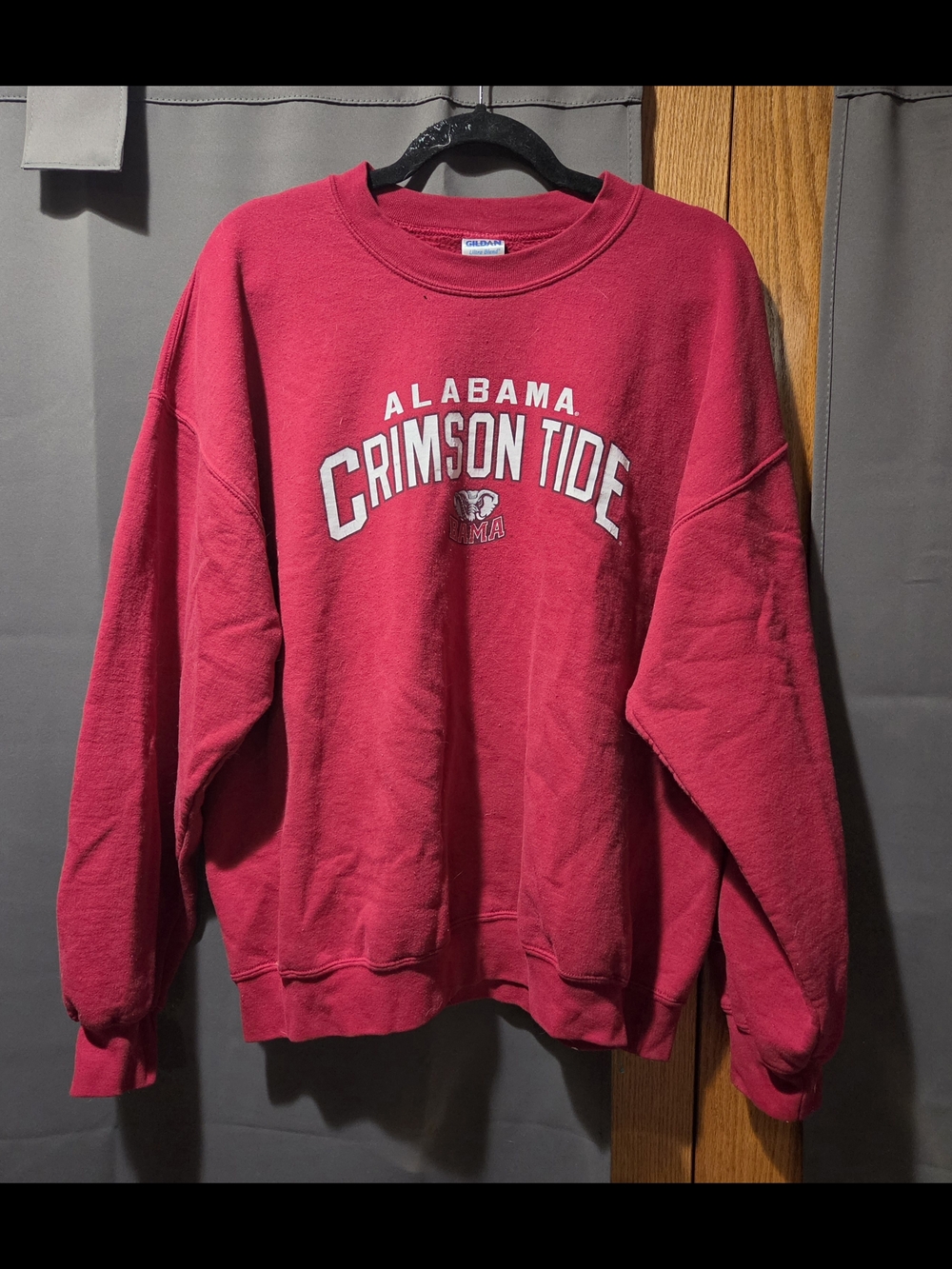 Alabama Crimson Tide Women's Red Crewneck Sweatshirt Vintage
